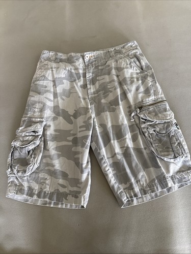 Pantaloncini cargo mimetici